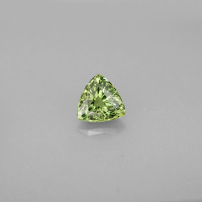 0.77캐럿 천연 골든 그린 데만토이드 가넷, 트릴리언, 5.6×5.5 mm, VS