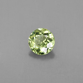 0.47캐럿 천연 그린 데만토이드 가넷, 라운드 컷, 4.69 mm, VVS-VS