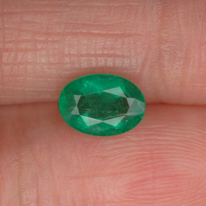 0.71캐럿 천연 그린 에메랄드, 타원형 컷, 7.1×5.1 mm, I1