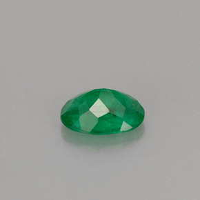 0.67캐럿 천연 그린 에메랄드, 타원형 컷, 7×5.1 mm, I1
