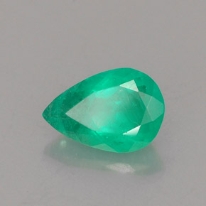 0.61캐럿 천연 그린 에메랄드, 배 모양, 7.3×5 mm, SI