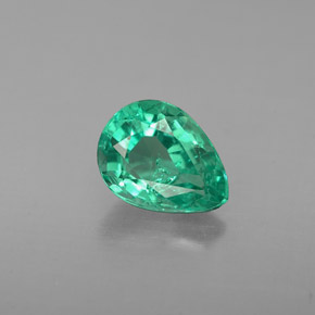 0.91캐럿 천연 그린 에메랄드, 배 모양, 7.6×5.8 mm, VS-SI