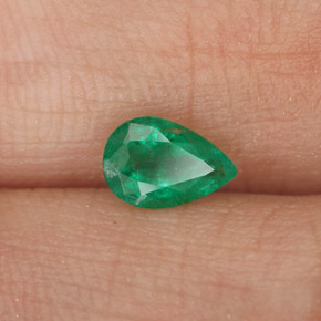 0.41캐럿 천연 그린 에메랄드, 배 모양, 6.2×4.2 mm, SI