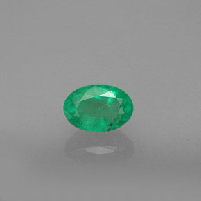 0.60캐럿 천연 그린 에메랄드, 타원형 컷, 6.1×4.2 mm, SI-I1