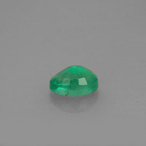 0.60캐럿 천연 그린 에메랄드, 타원형 컷, 6.1×4.2 mm, SI-I1