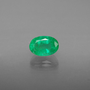 0.58캐럿 천연 그린 에메랄드, 타원형 컷, 6.1×4.2 mm, SI