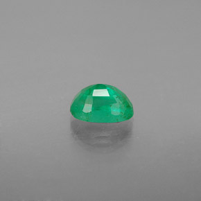 0.58캐럿 천연 그린 에메랄드, 타원형 컷, 6.1×4.2 mm, SI