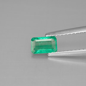 0.37캐럿 천연 그린 에메랄드, 에메랄드 컷, 5.8×3.7 mm, SI