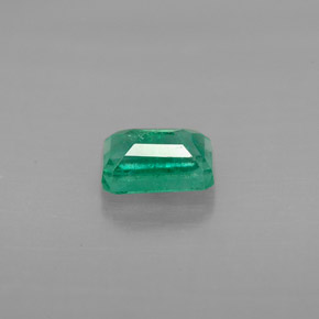 0.70캐럿 천연 그린 에메랄드, 에메랄드 컷, 6.2×4.1 mm, VS-SI