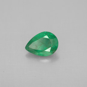 0.59캐럿 천연 그린 에메랄드, 배 모양, 6.9×5 mm, VS-SI
