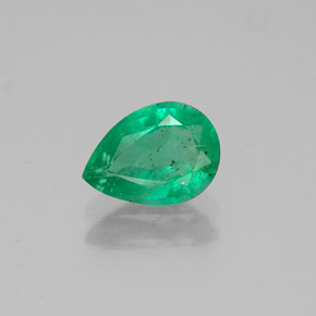 0.85캐럿 천연 그린 에메랄드, 배 모양, 8.1×5.9 mm, VS-SI