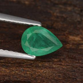 0.69캐럿 천연 그린 에메랄드, 배 모양, 7.1×5.1 mm, I1