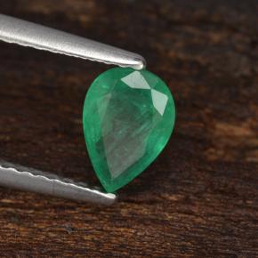 0.69캐럿 천연 그린 에메랄드, 배 모양, 7.1×5.1 mm, I1