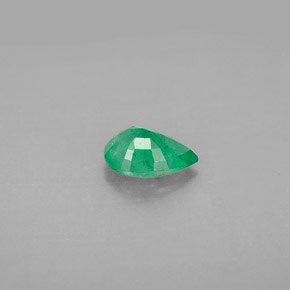 0.59캐럿 천연 그린 에메랄드, 배 모양, 6.9×4.9 mm, VS-SI