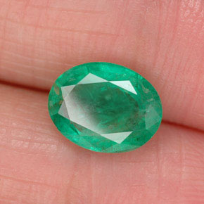 1.64캐럿 천연 그린 에메랄드, 타원형 컷, 9×7 mm, SI