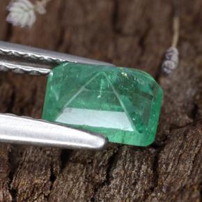 0.68캐럿 천연 미디엄 딥 그린 에메랄드, 에메랄드 컷, 6×4.2 mm, SI-I1