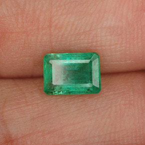 0.88캐럿 천연 그린 에메랄드, 에메랄드 컷, 6.8×4.9 mm, I1