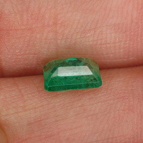 0.88캐럿 천연 그린 에메랄드, 에메랄드 컷, 6.8×4.9 mm, I1
