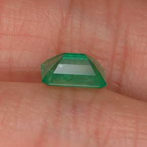 0.81캐럿 천연 그린 에메랄드, 에메랄드 컷, 6.9×4.9 mm, SI-I1