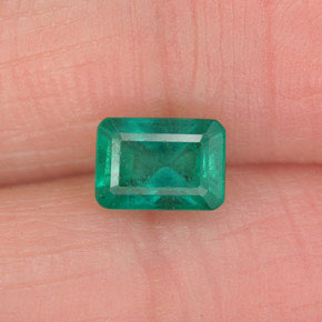 0.70캐럿 천연 미디엄 딥 그린 에메랄드, 에메랄드 컷, 5.9×4.1 mm, SI-I1