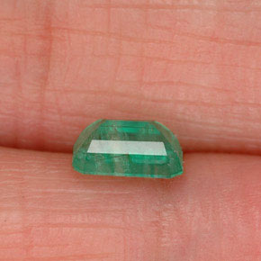0.53캐럿 천연 그린 에메랄드, 에메랄드 컷, 6×4 mm, SI-I1