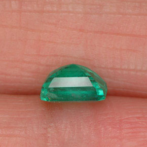 0.68캐럿 천연 그린 에메랄드, 에메랄드 컷, 6.2×4 mm, SI-I1