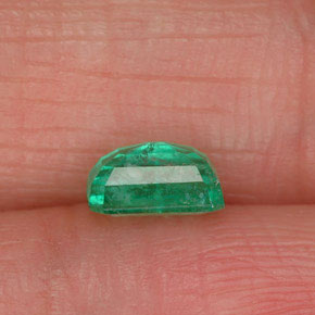 0.72캐럿 천연 그린 에메랄드, 에메랄드 컷, 6.1×4.2 mm, SI-I1