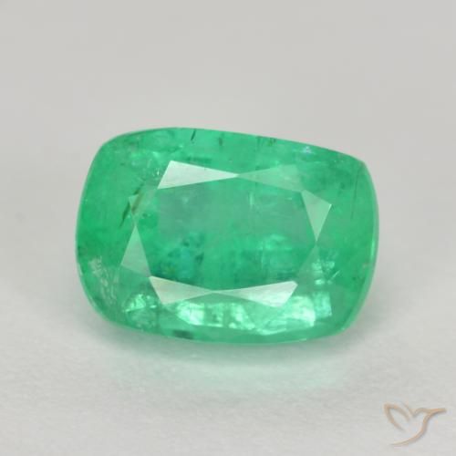 2.14ct 자연스러운 밝은 녹색 에메랄드, 방석, I1