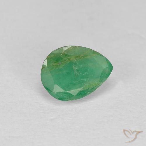 0.43ct 자연스러운 미디엄 그린 에메랄드, 배 모양, SI-I1