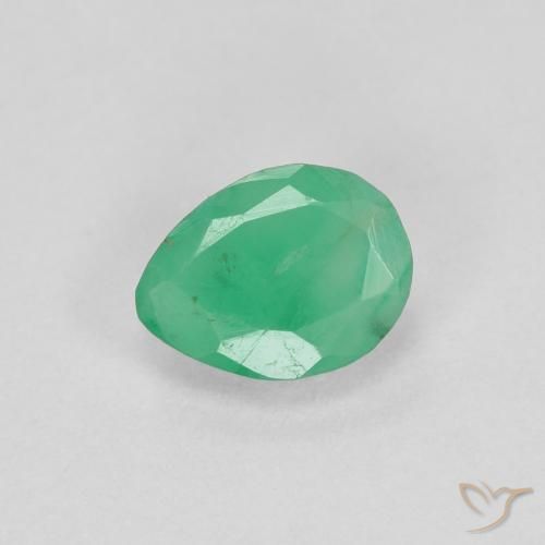 0.37ct 자연스러운 미디엄 그린 에메랄드, 배 모양, SI