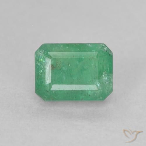 0.66ct 자연스러운 미디엄 라이트 그린 에메랄드, 에메랄드 컷, SI-I1
