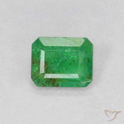 0.62ct 자연스러운 토끼풀 그린 에메랄드, 에메랄드 컷, SI
