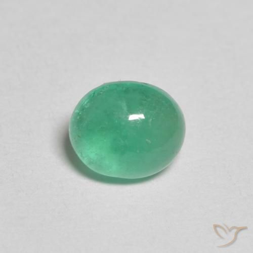 0.68ct 자연스러운 연한 초록색 에메랄드, 타원형, 투명한