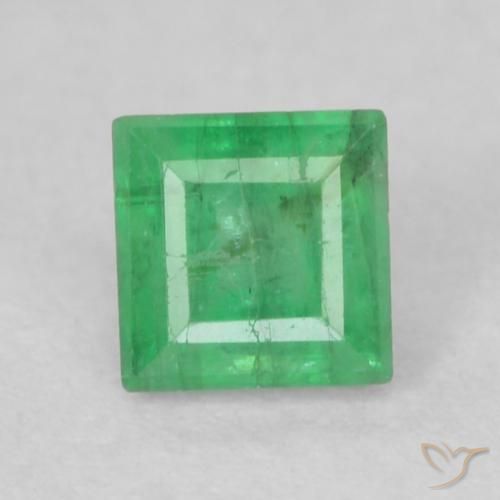 0.24ct 자연스러운 미디엄 그린 에메랄드, 정사각형, I1