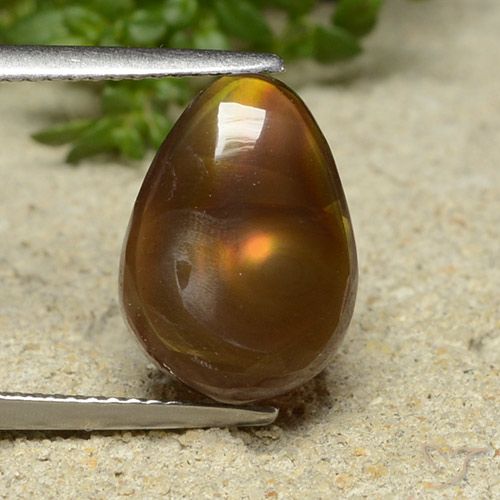 5.57ct 자연스러운 다색 파이어 마노, 배 모양, 불투명체