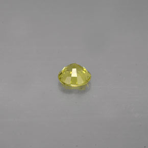 0.49캐럿 천연 라이트 그린 그로슐라 가넷, 라운드 컷, 4.67 mm, VVS