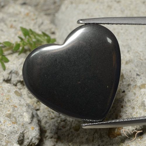 23.25ct 자연스러운 짙은 회색 적철광, 마음, 불투명체