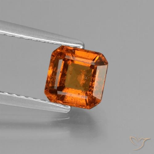 1.33ct 자연스러운 미디엄 다크 오렌지 헤소나이트 가넷, 에메랄드 컷, VS-SI