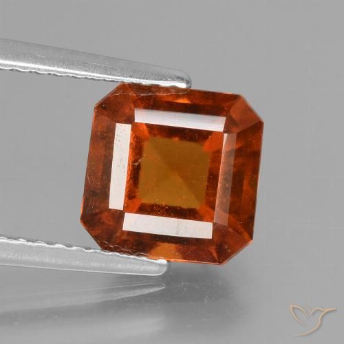 2.59ct 자연스러운 붉은 오렌지 헤소나이트 가넷, 에메랄드 컷, VS