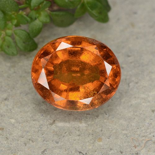 2.22ct 자연스러운 딥 오렌지 헤소나이트 가넷, 타원형, VS