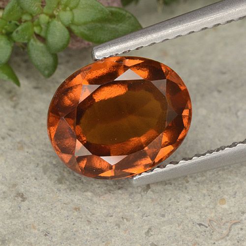 2.61ct 자연스러운 다크 오렌지 헤소나이트 가넷, 타원형, VS