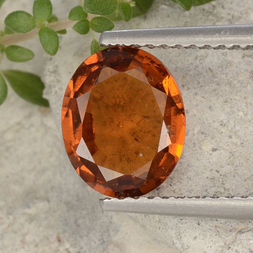 1.90ct 자연스러운 미디엄 다크 오렌지 헤소나이트 가넷, 타원형, VS