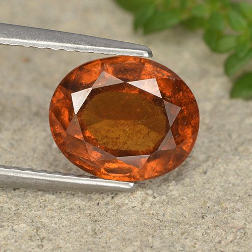2.61ct 자연스러운 앰버 오렌지 헤소나이트 가넷, 타원형, VS-SI