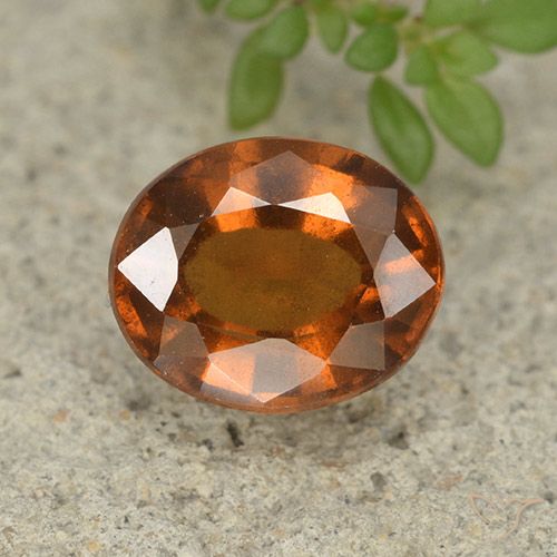 2.46ct 자연스러운 미디엄 다크 오렌지 헤소나이트 가넷, 타원형, VS