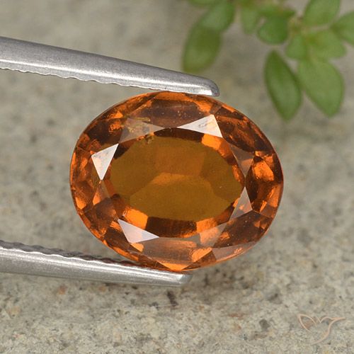 2.63ct 자연스러운 미디엄 다크 오렌지 헤소나이트 가넷, 타원형, VS-SI