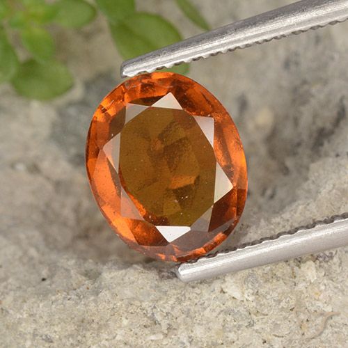 2.10ct 자연스러운 딥 오렌지 헤소나이트 가넷, 타원형, VS