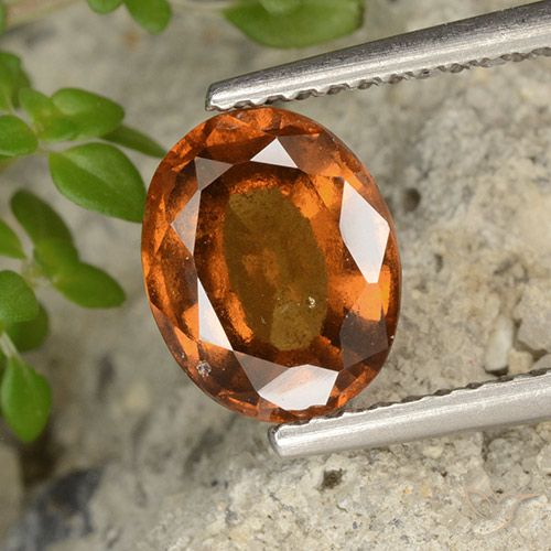 1.92ct 자연스러운 딥 오렌지 헤소나이트 가넷, 타원형, VS