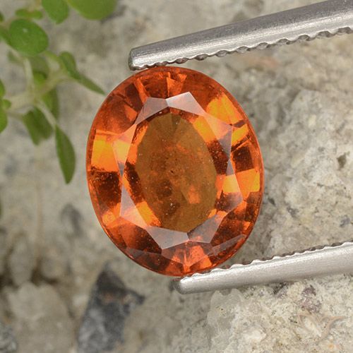 2.33ct 자연스러운 앰버 오렌지 헤소나이트 가넷, 타원형, VS-SI