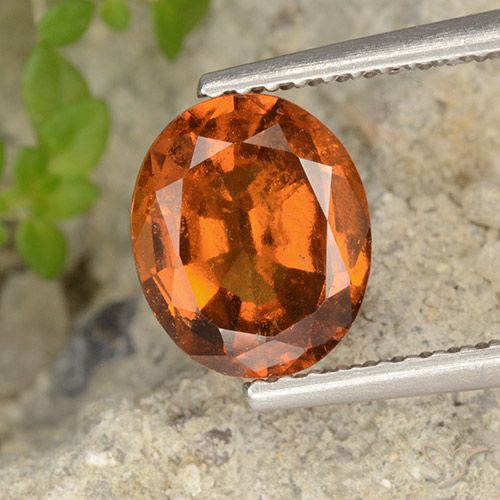 2.09ct 자연스러운 미디엄 다크 오렌지 헤소나이트 가넷, 타원형, VS-SI