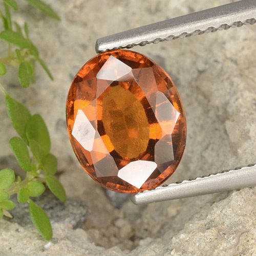 2.55ct 자연스러운 붉은 오렌지 헤소나이트 가넷, 타원형, VVS-VS